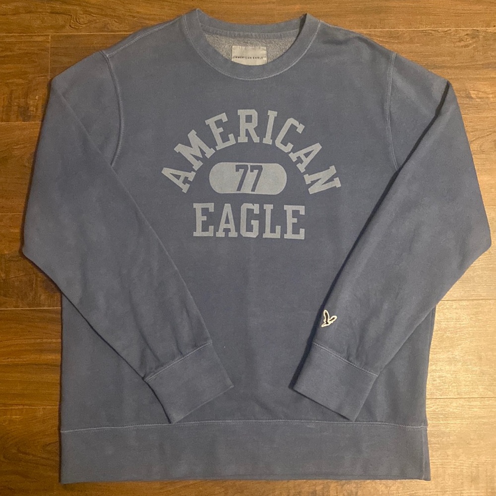 American eagle crew neck